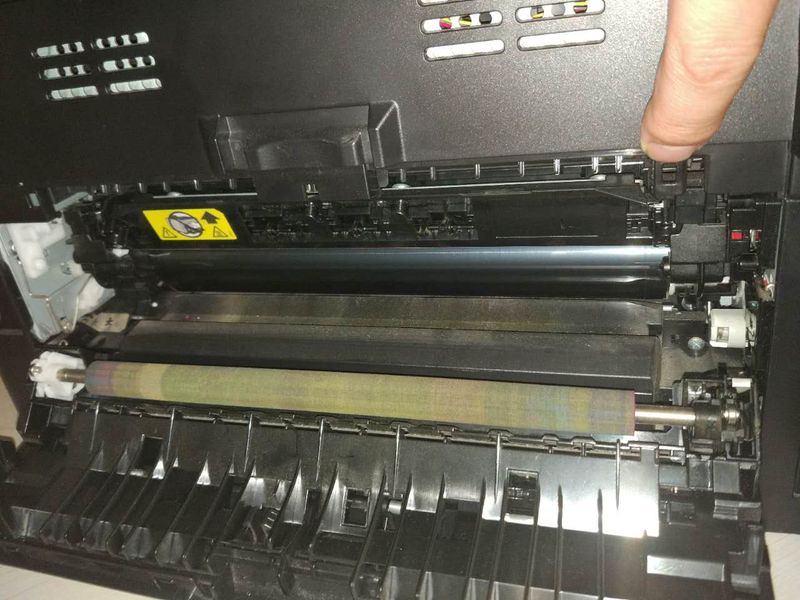 where is the manual feed for my hp mfp m477fnw